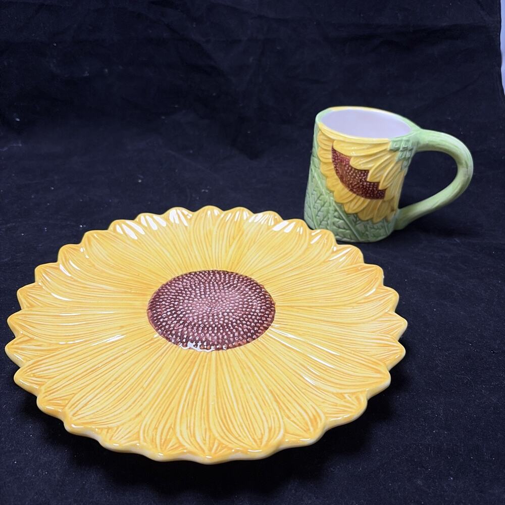 Vintage Seymour Mann Inc Handpainted Sunflower 10” Plate and Mug Set NOS